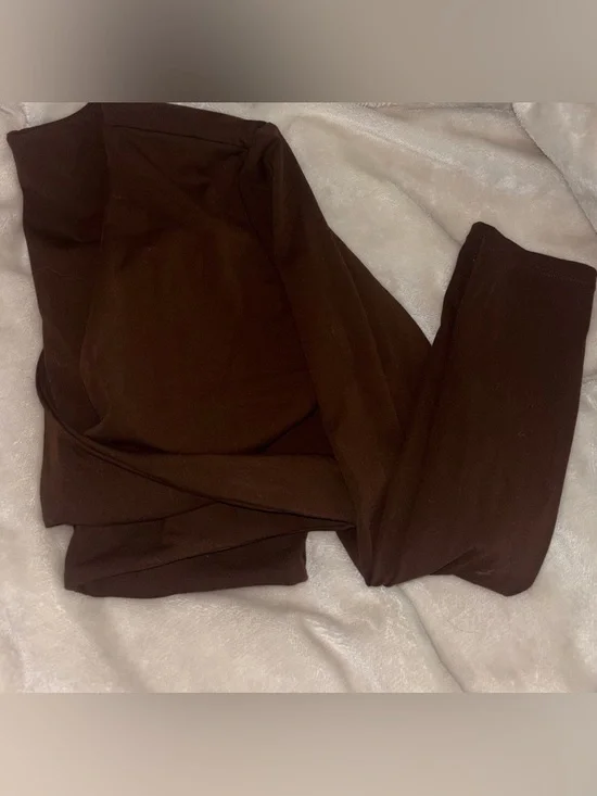 Athletic top - Picture 2 of 5